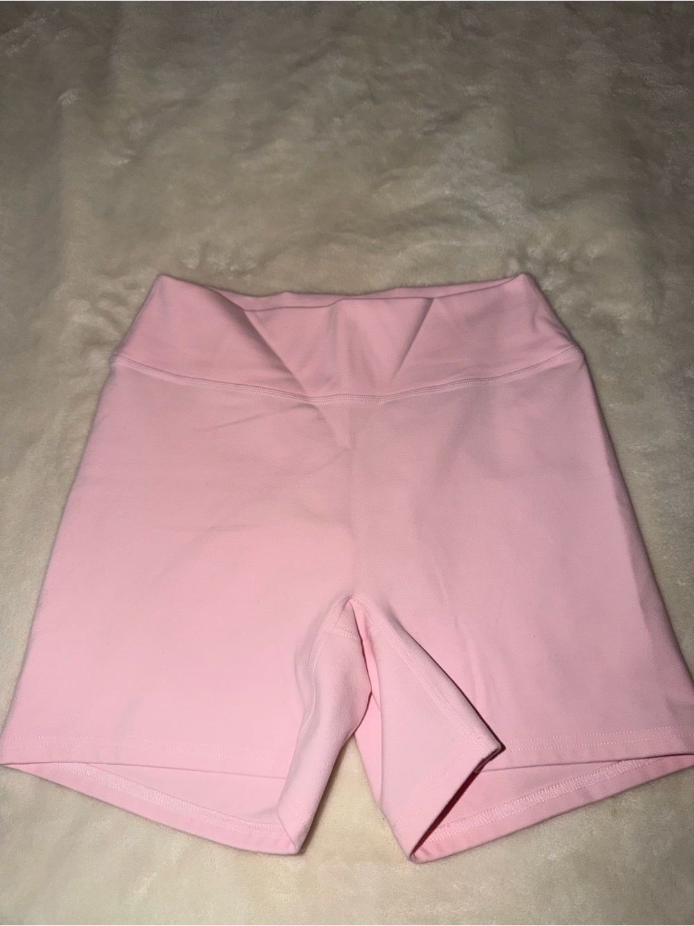 The Essentials Short Powder Pink